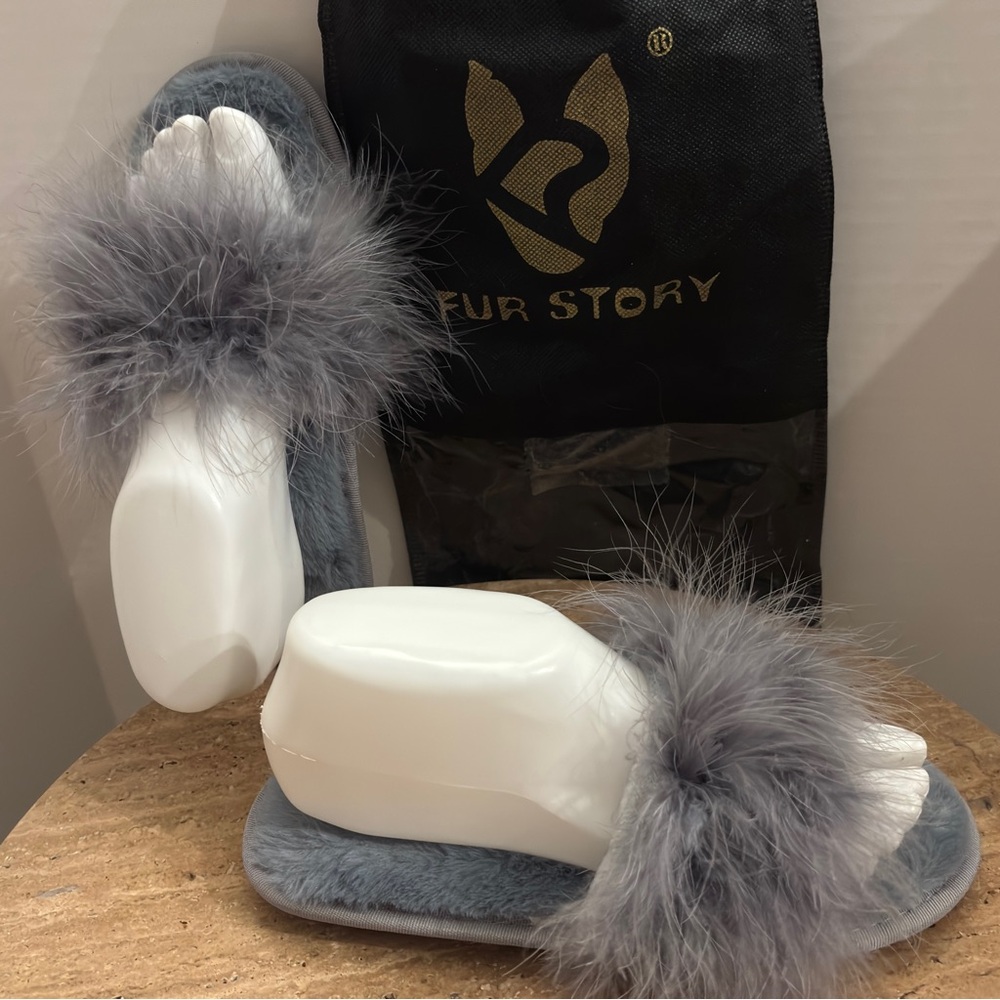 FUR STORY SLIDES NEW IN BAG 36/37 Gray with dust bag indoor outdoor mob wife